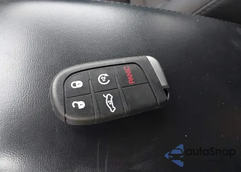 2015 Dodge Journey Sxt z USA, uszkodzony, nr VIN 3C4PDCBG8FT686105